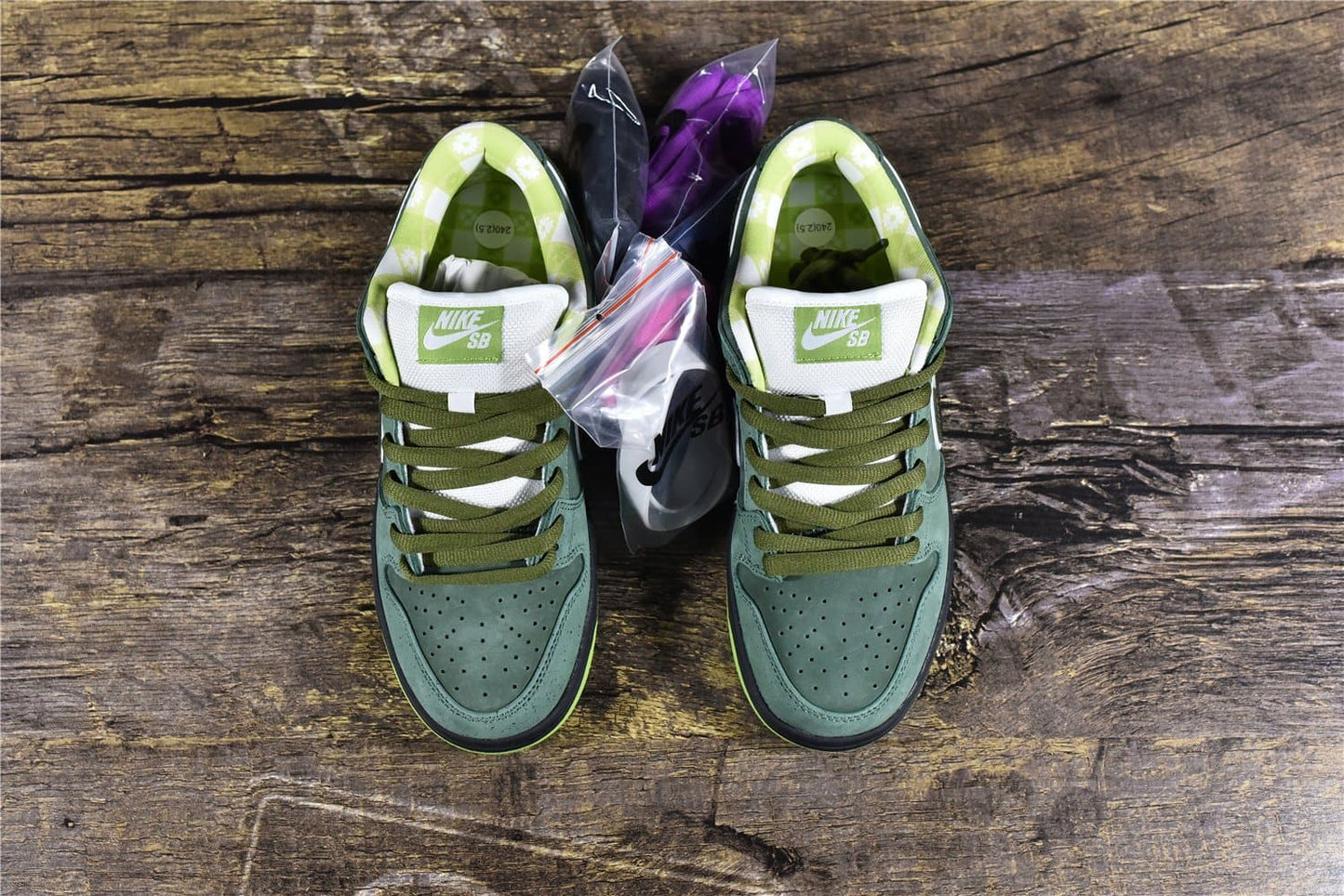 Dunk Low SB 'Green Lobster'