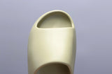 YEEZY Slide Resin (New)