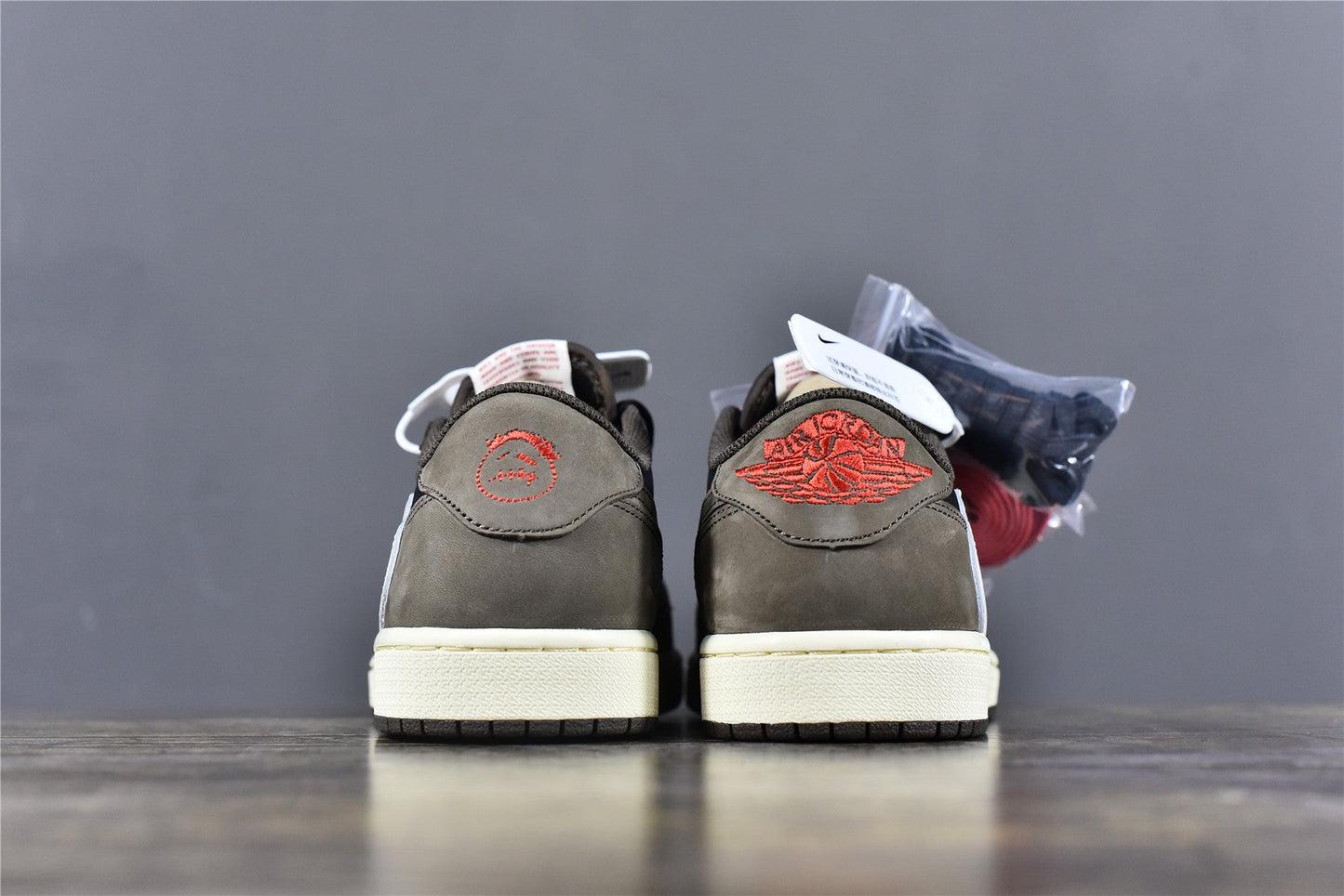 Travis Scott AJ 1 Low