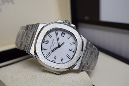 Patek Philippe nautilus 5711 white dial