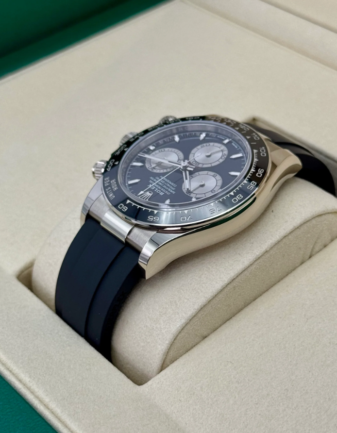 Daytona "Baby Le Mans" 40mm 126519LN Black Dial