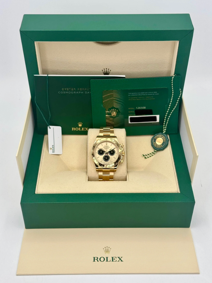 Daytona 40mm 126508 Gold Pikachu Dial