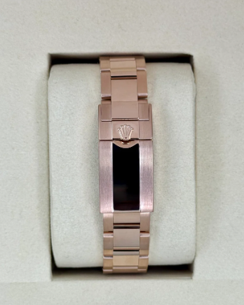 Daytona 40mm 126525LN Rose Gold-colored Black Dial