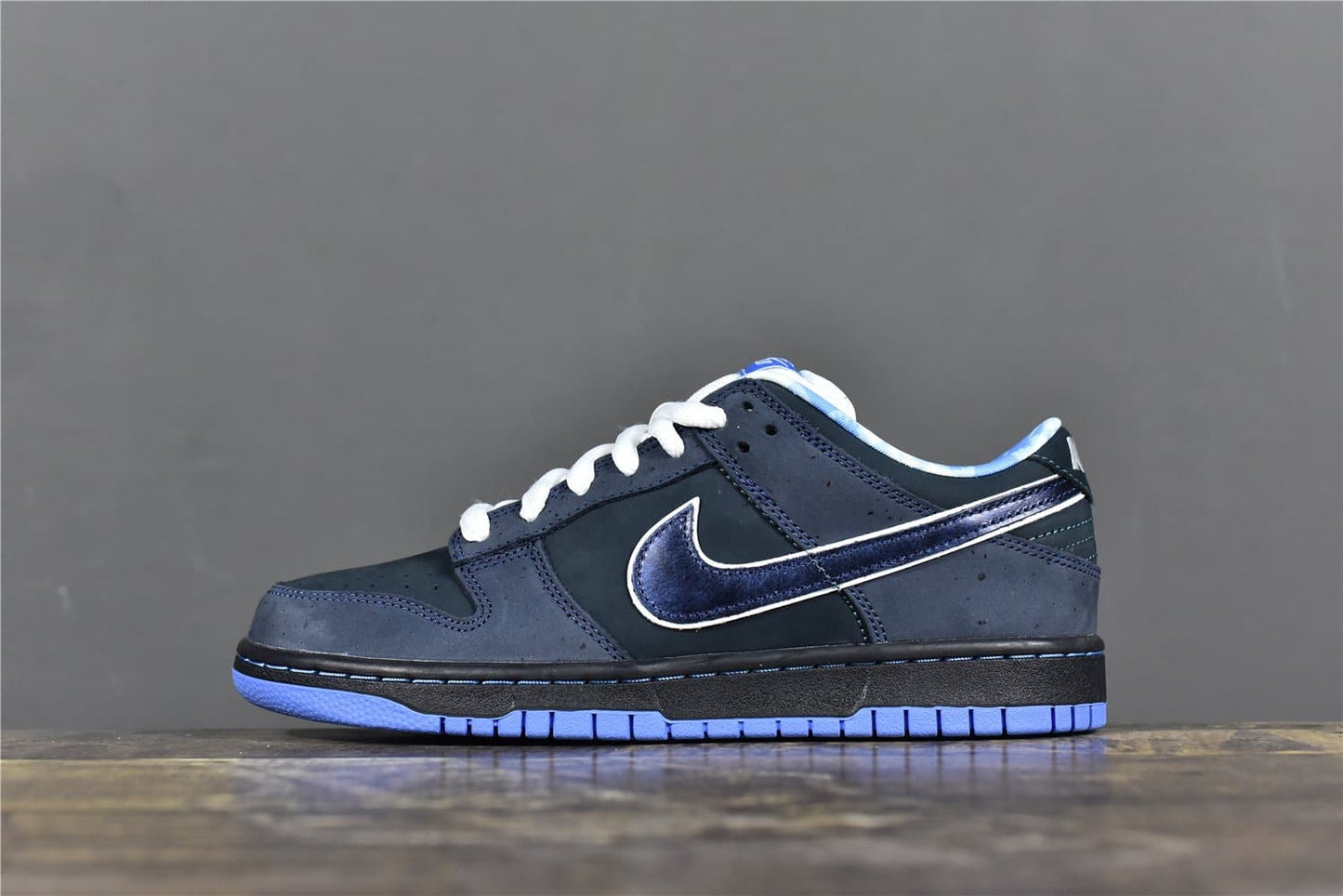Dunk Low Premium SB 'Blue Lobster'