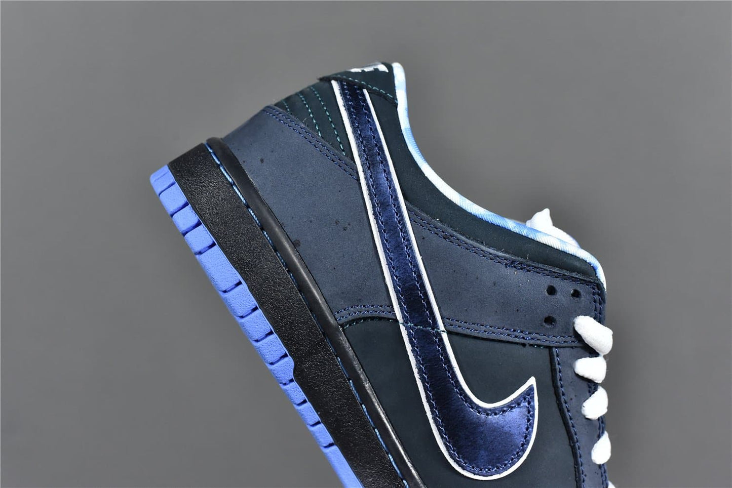 Dunk Low Premium SB 'Blue Lobster'