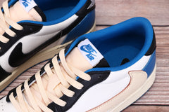 FRAGMENT DESIGN X TRAVIS SCOTT X AJ 1 RETRO LOW