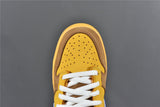 SB Dunk Low Newcastle Brown Ale