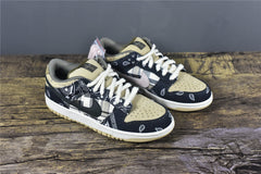 SB Dunk Low 'Travis Scott'