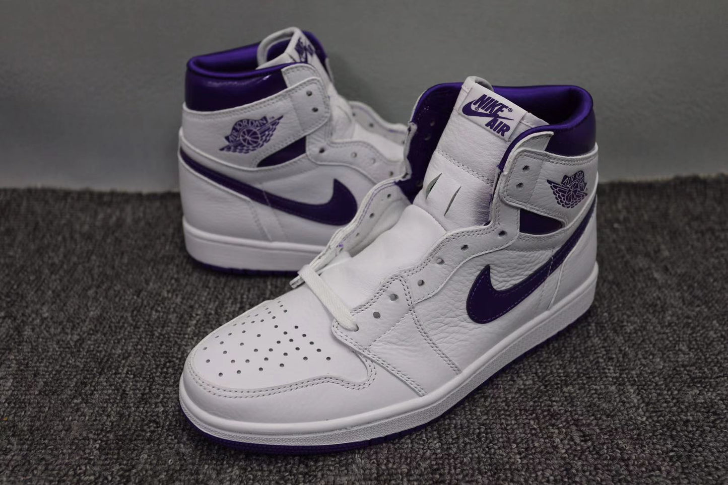 AJ 1 Retro High Court Purple
