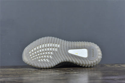 YBoost 350 V2 Beluga