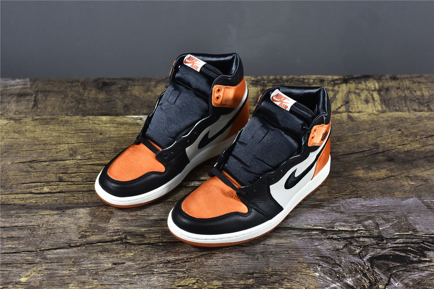 Jordan 1 Retro High 'Satin Shattered Backboard'