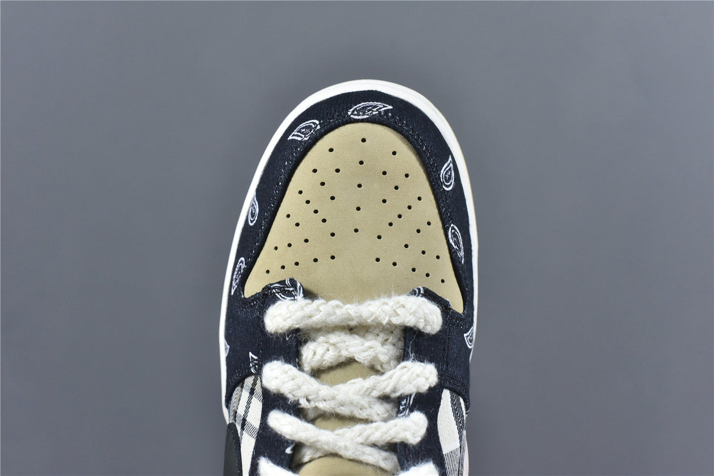 SB Dunk Low 'Travis Scott'