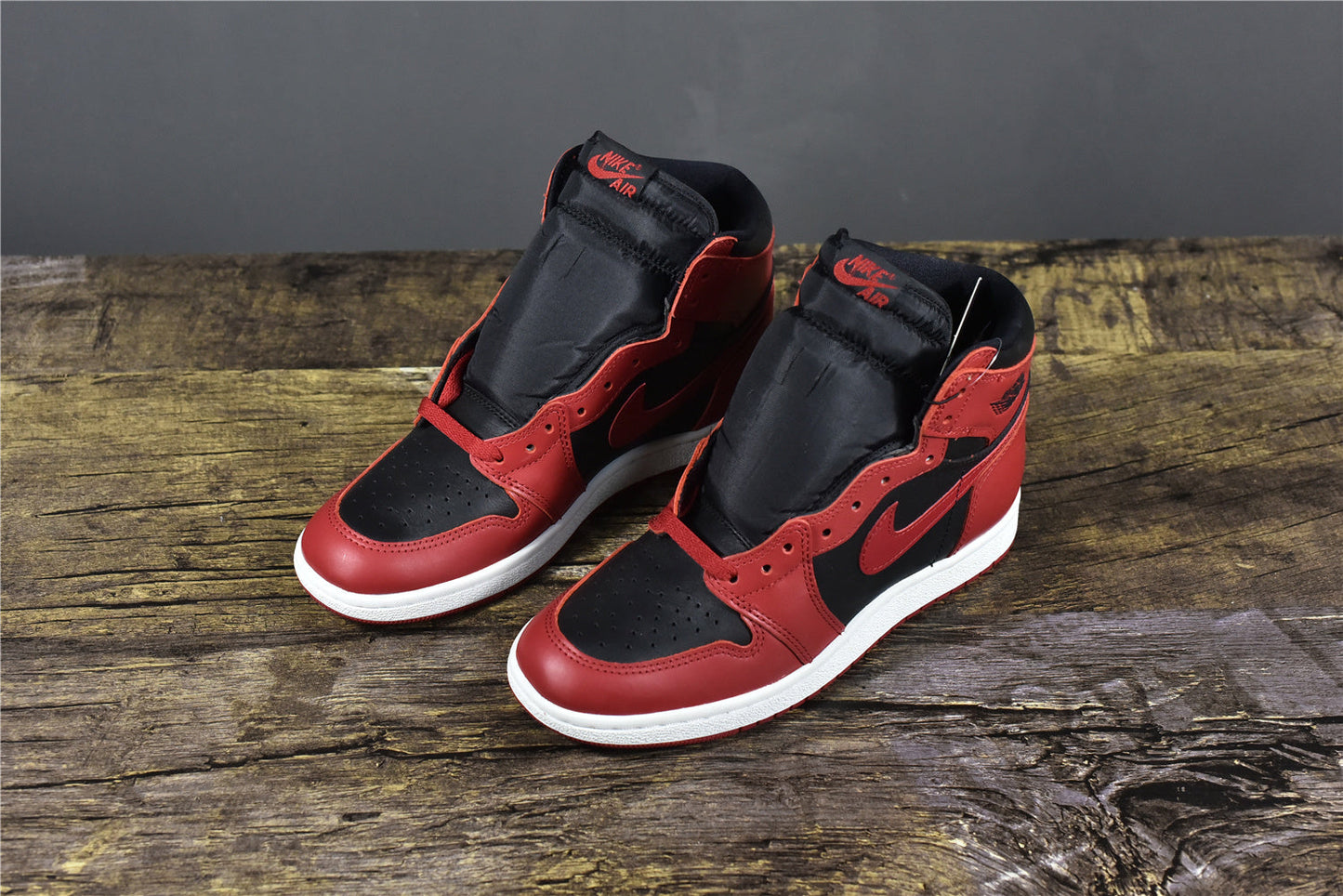 AJ 1 High 85 Varsity Red (2020)