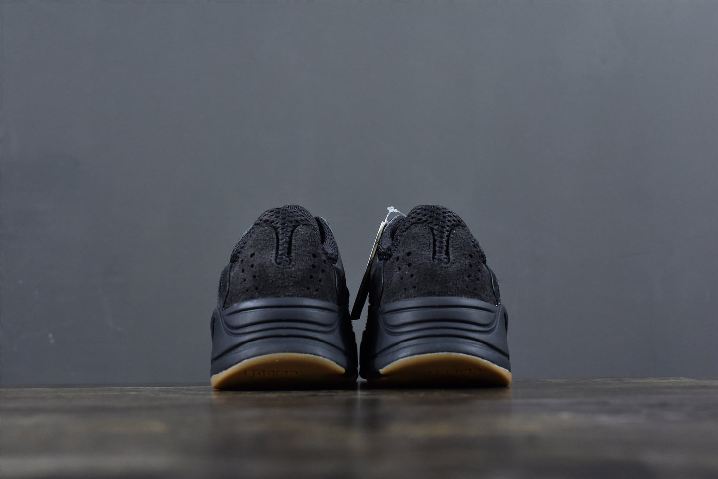 YBoost 700 Utility Black
