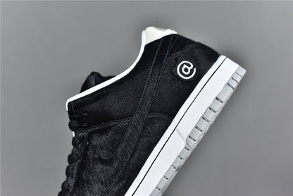 SB Dunk Low Medicom Toy X 'BE@RBRICK'