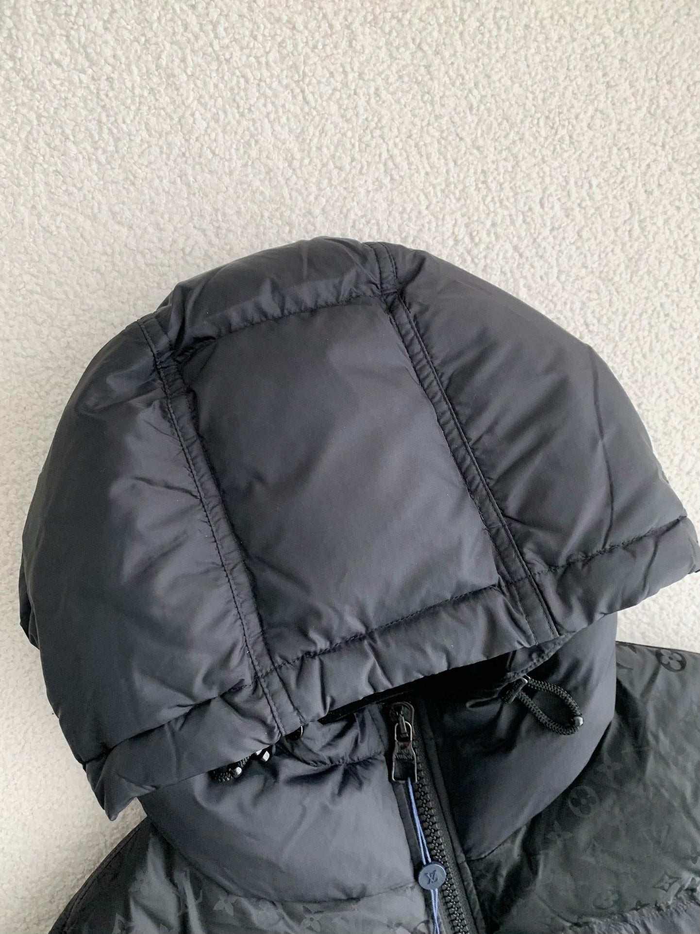 LOUIS VUITTON LOGO Down Jacket