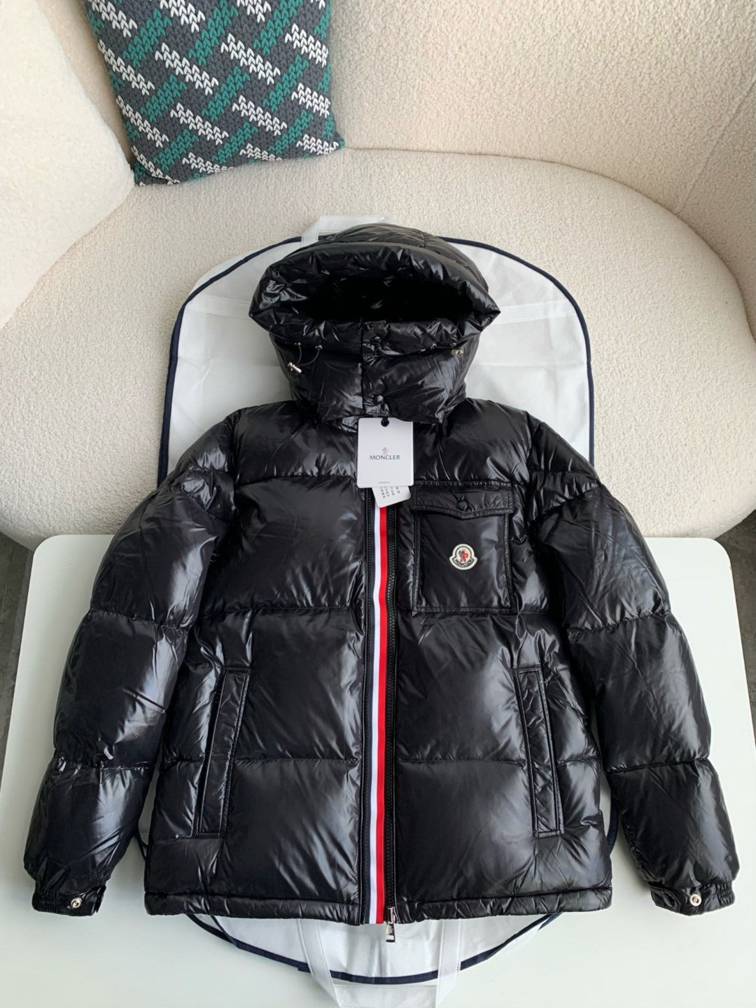 MONCLER MONTBELIARD DOWN JACKET