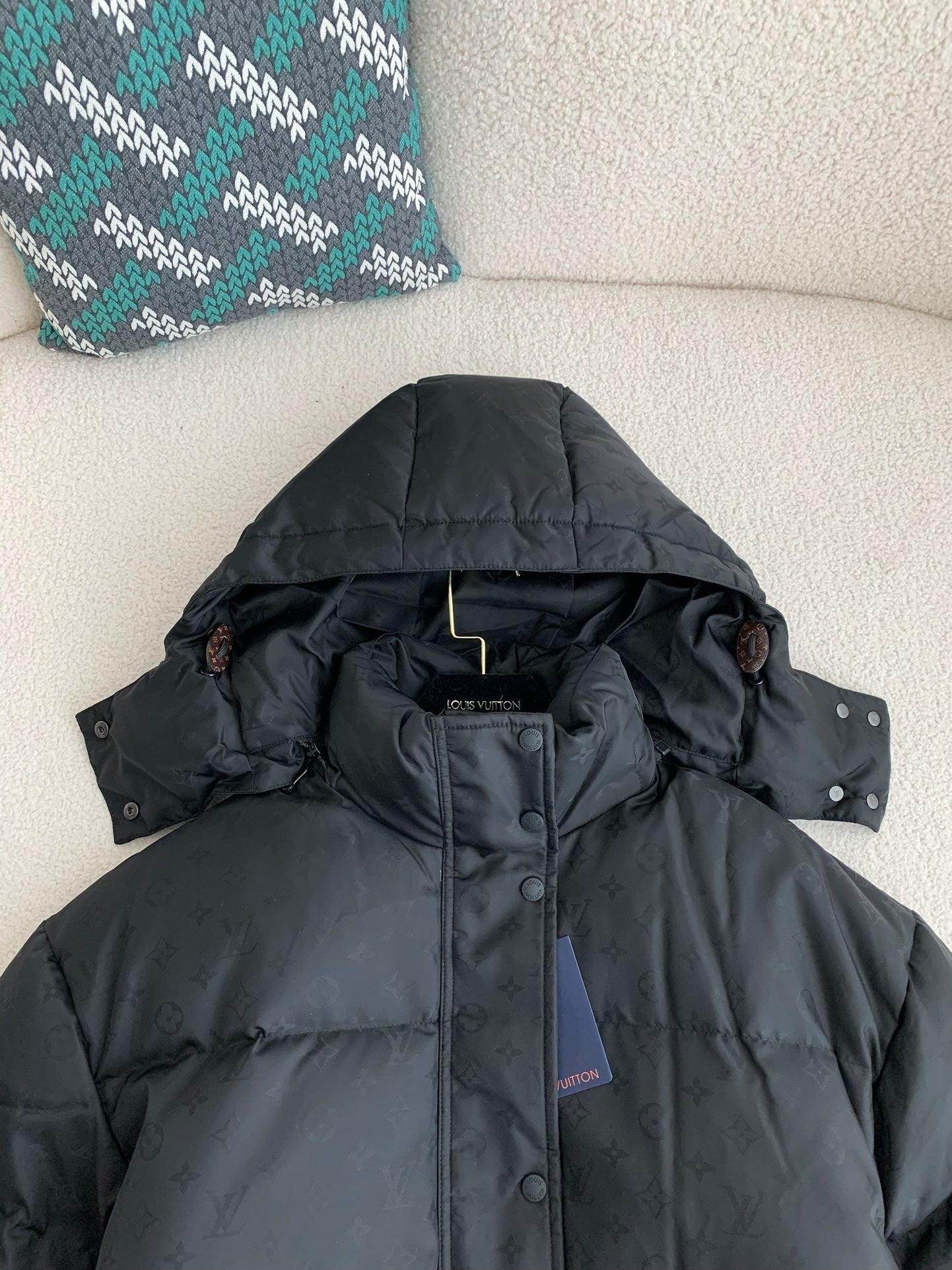 LOUIS VUITTON LOGO Down Jacket
